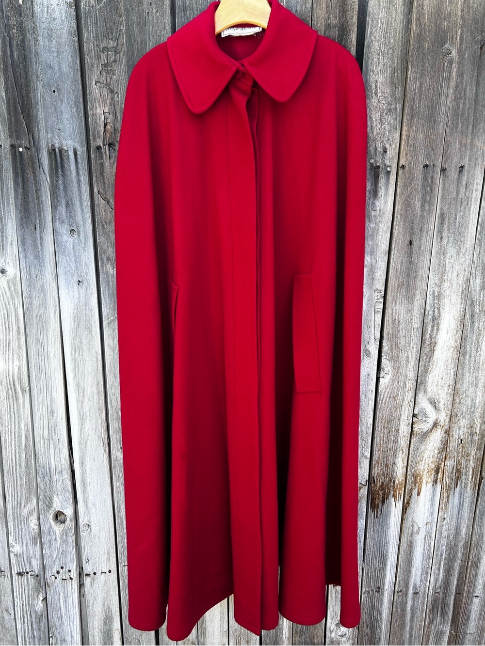 Yves Saint Laurent Vintage 80’s Cape Cloak Wool Red OS